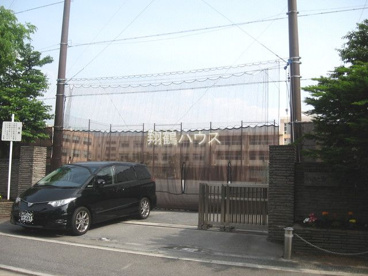 横浜市立潮田中学校の画像1