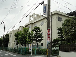 四日市市立 羽津小学校の画像1