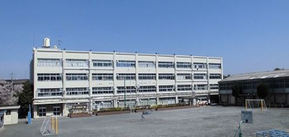 横浜市立 中丸小学校の画像1