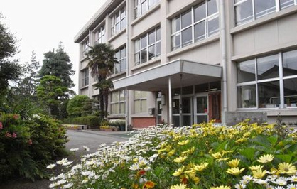 海老名市立 柏ケ谷小学校の画像1