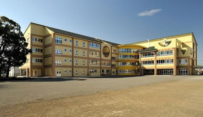 綾瀬市立 綾瀬小学校の画像1