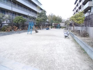 江坂町くすのき遊園の画像2