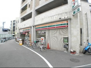 セブン−イレブン神戸阪神深江駅北店の画像1
