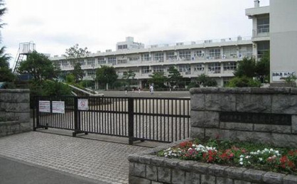 相模原市立 上鶴間小学校の画像1
