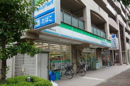 ファミリーマート東灘本庄店の画像1