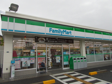 ファミリーマート 豊中旭丘店の画像1