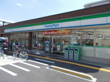 ファミリーマート 豊中上新田店の画像2