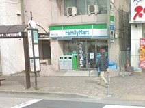 ファミリーマート 新宿七丁目店