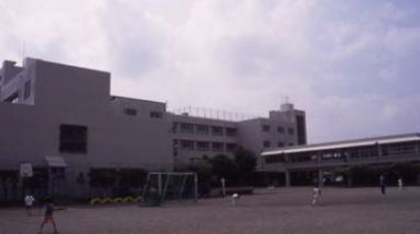 秦野市立 堀川小学校の画像1
