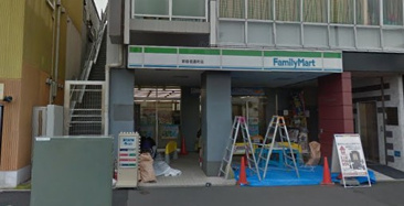 コンビニエンスストア ファミリーマート新宿信濃町店