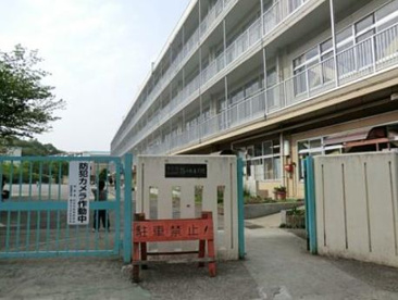 町田市立 藤の台小学校の画像1