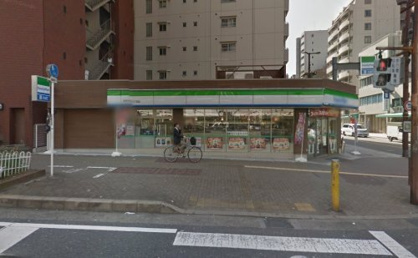 ファミリーマート浪速元町の画像1