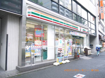 セブンイレブン王子1丁目店の画像1