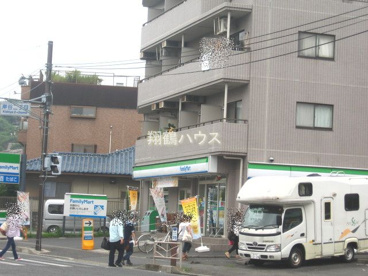 ファミリーマート岸谷の画像1