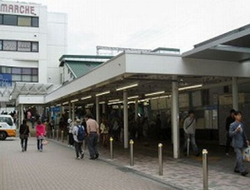 小田急線　鶴川駅の画像1