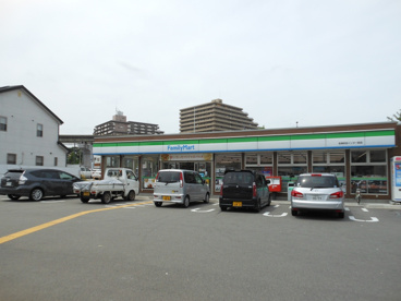 ファミリーマート 名神吹田インター前店の画像1