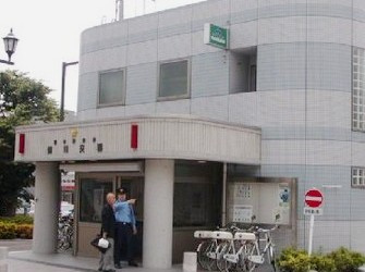 調布警察署 仙川交番の画像1