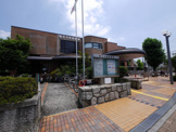 栄図書館