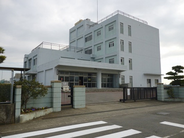 平塚市立　横内中学校の画像1