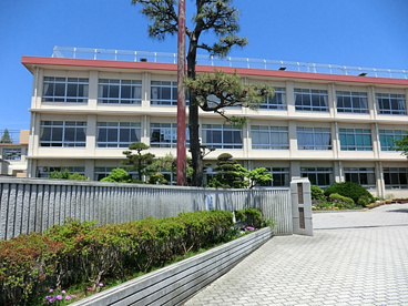 平塚市立　春日野中学校の画像1