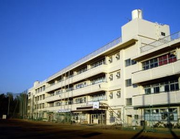 横浜市立都田中学校の画像1
