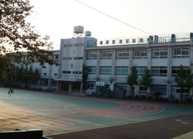 豊島区立 さくら小学校の画像1