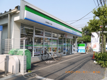 ファミリーマート 北区豊島7丁目店の画像1