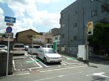 AZパーク24河堀口駅前の画像1