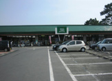 フジスーパー鶴嶺店