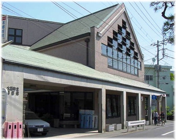大磯町立大磯図書館の画像1
