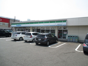 ファミリーマート千葉末広四丁目店の画像1