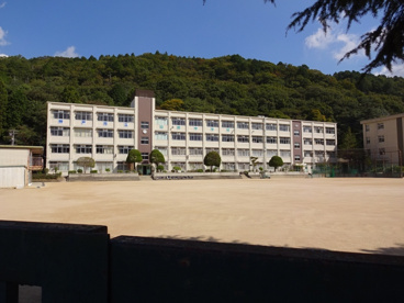神戸市立山田中学校の画像1