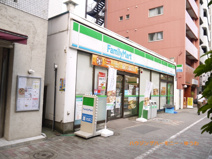 ファミリーマート　豊島駒込店