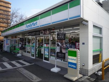 ファミリーマート 板橋市場通り店 