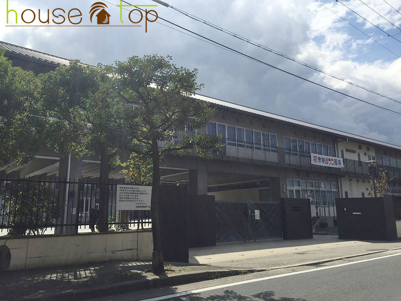 尼崎市立大庄中学校の画像