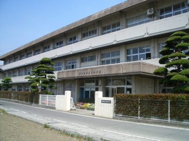 三豊市立 笠田小学校の画像1