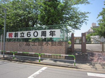 北区立　堀船中学校の画像1