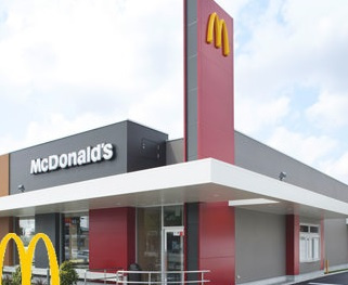 マクドナルド 牧港店の画像1