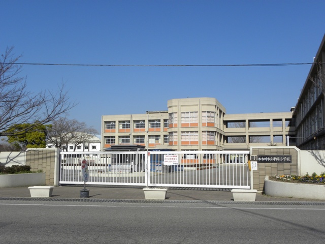 平岡小学校の画像