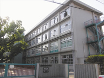 別府小学校