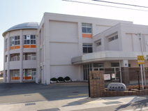 川西小学校