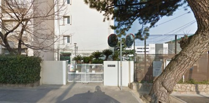 神戸市立御影中学校の画像1