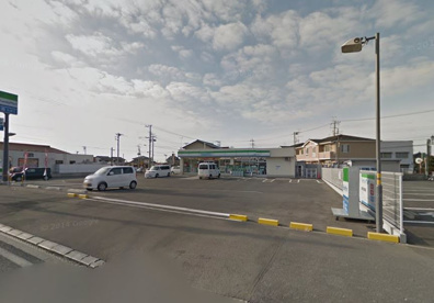 ファミリーマート中村東店の画像1