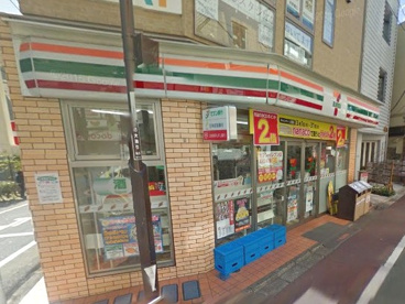 セブンイレブン 世田谷下高井戸店の画像1