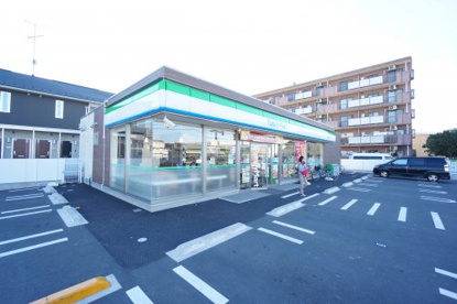 ファミリーマート 千葉浜野中央店の画像1