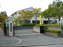 亀岡市立 南つつじケ丘小学校