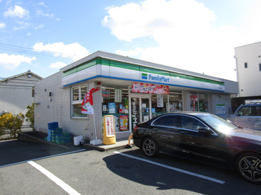 ファミリーマート 精華光台店の画像1