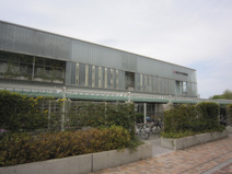 北区立中央図書館