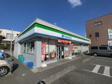 ファミリーマート千葉鶴沢店の画像1