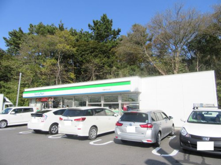 ファミリーマート千葉登戸四丁目店